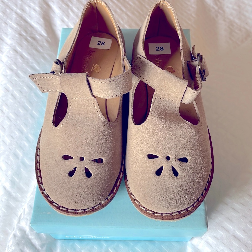 NWT little girl Mary Jane shoes